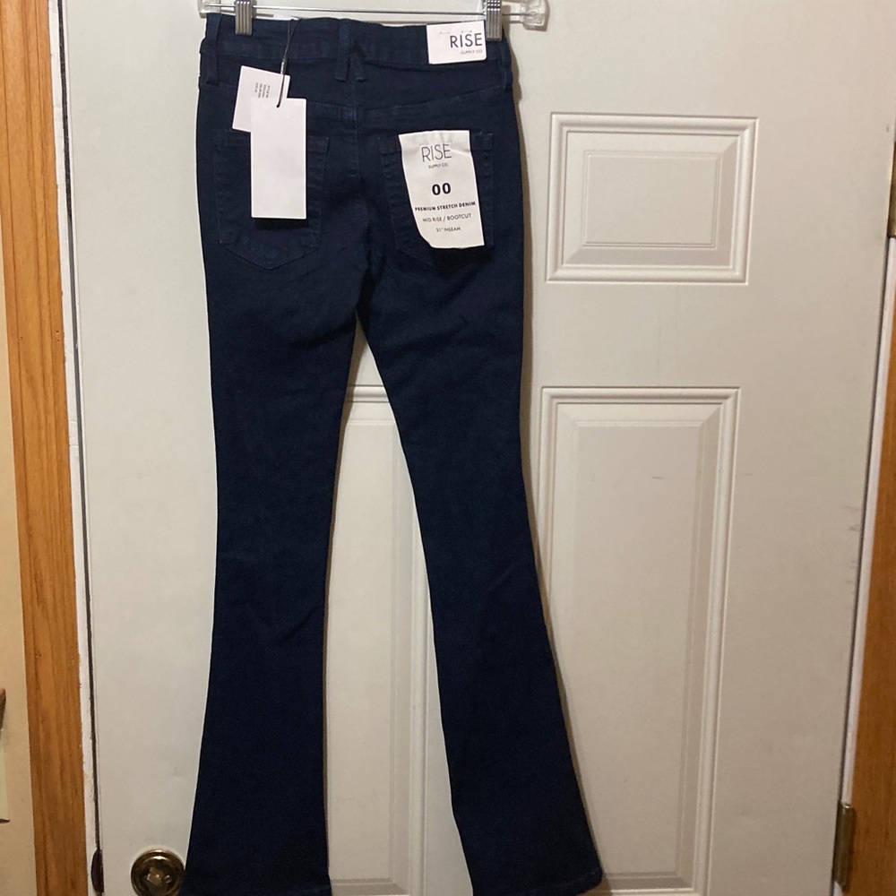 Navy Bootcut Womenโs Jeans - 00โ NWT